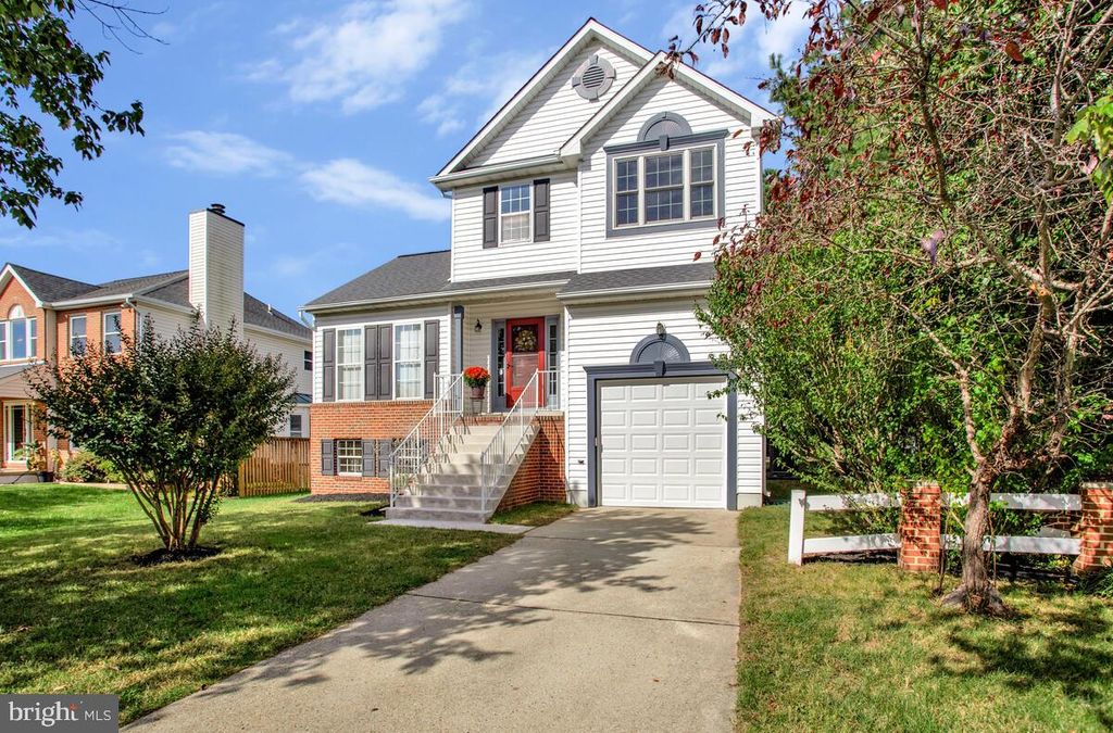 Photo of 1550 Provincial Lane, SEVERN, MD 21144 (MLS # MDAA2128696)