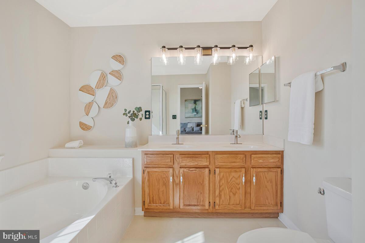 THE PROVINCES - Residential