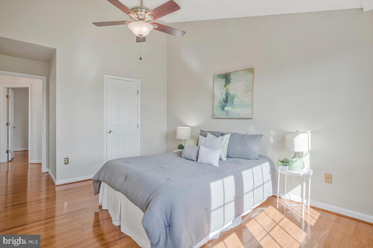 THE PROVINCES - Residential