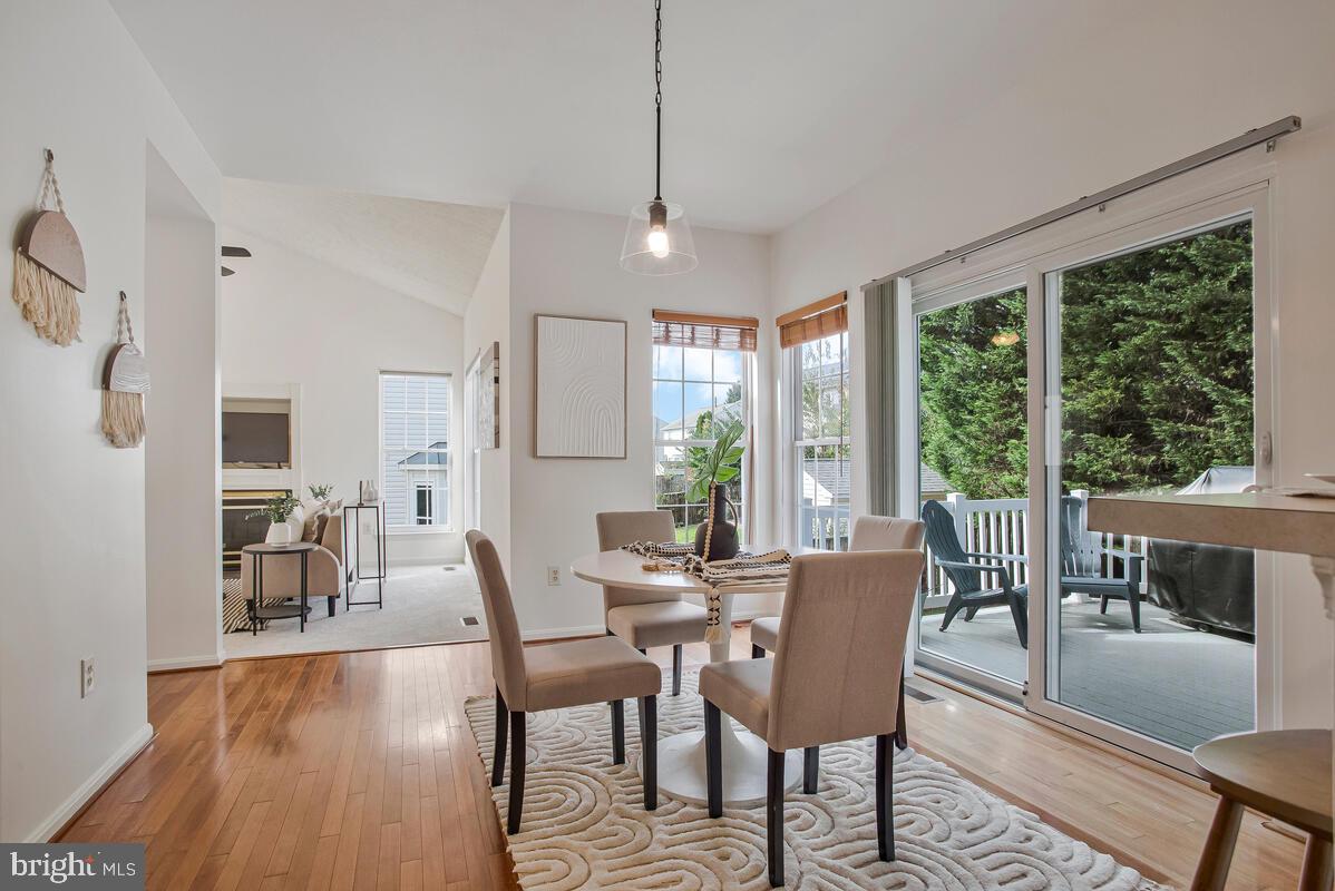 THE PROVINCES - Residential