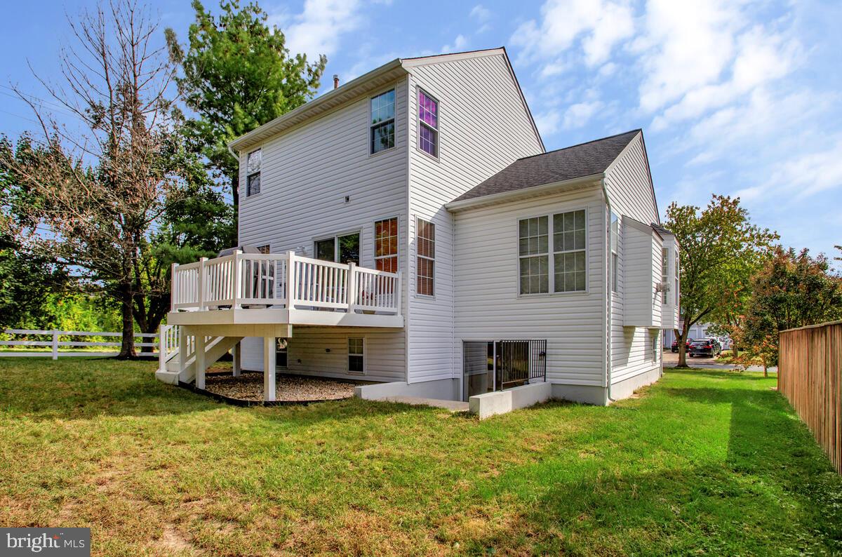 THE PROVINCES - Residential