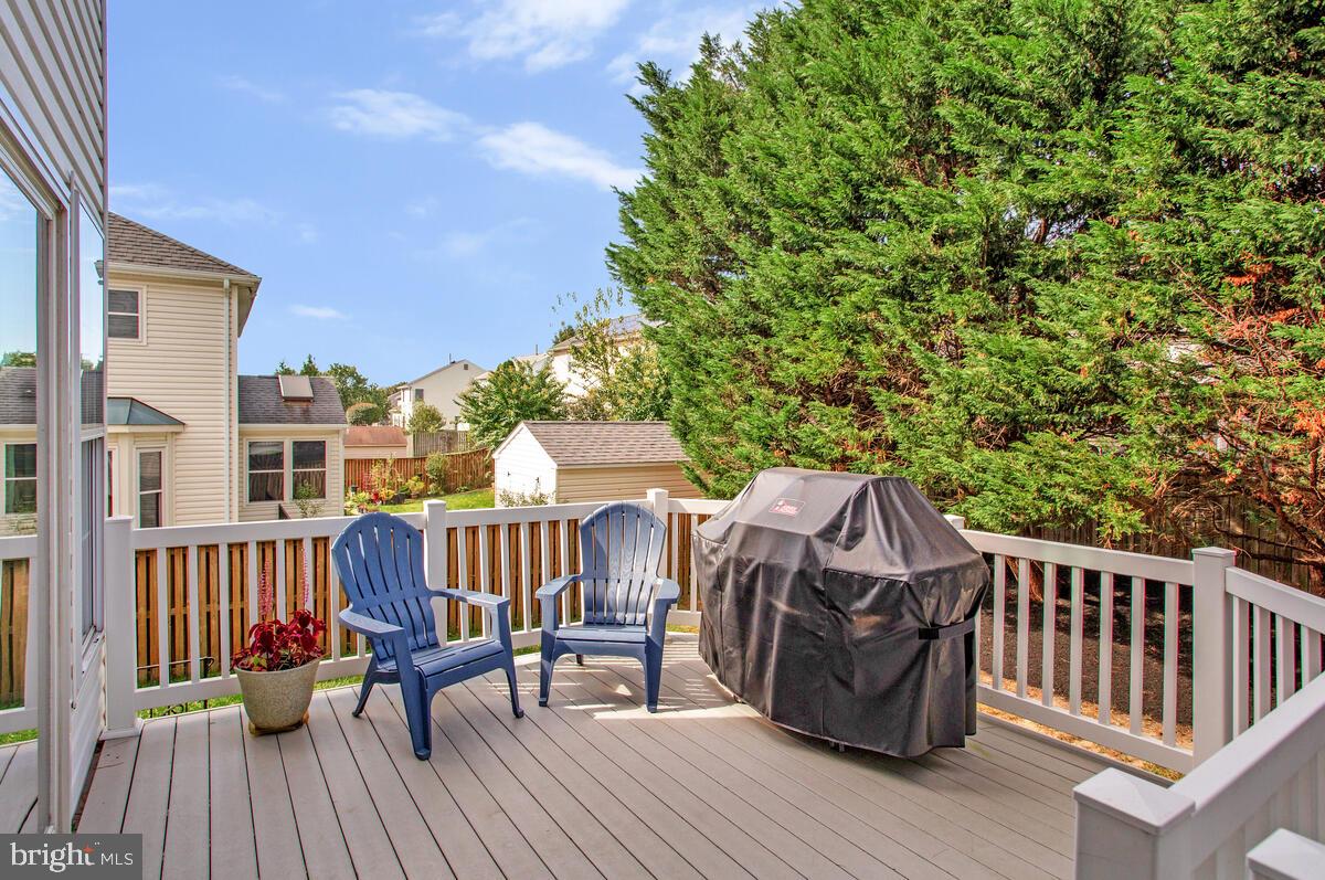 THE PROVINCES - Residential