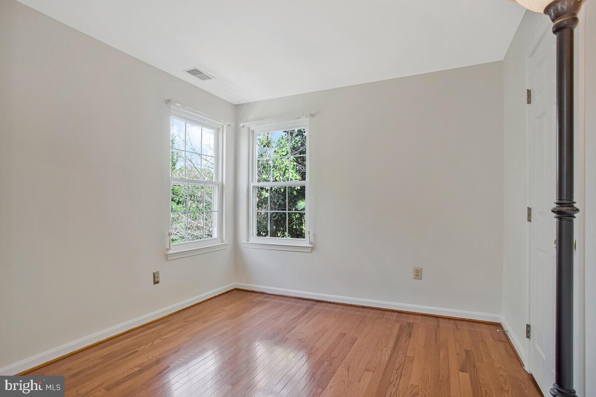 THE PROVINCES - Residential