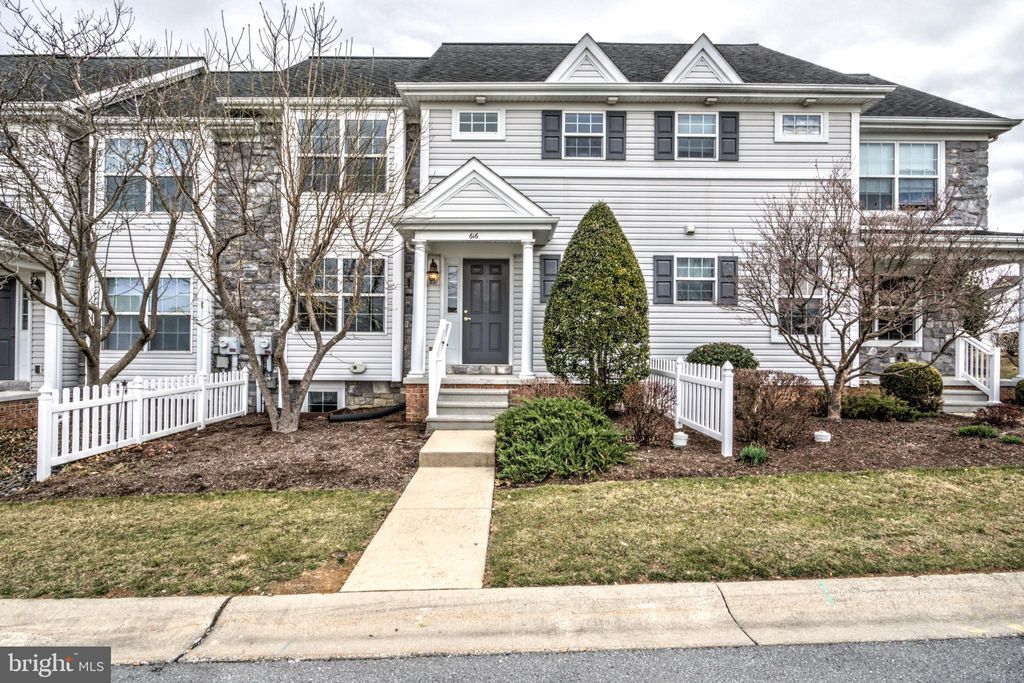 Photo of 616 Wagonwheel Road, LITITZ, PA 17543 (MLS # PALA2065660)