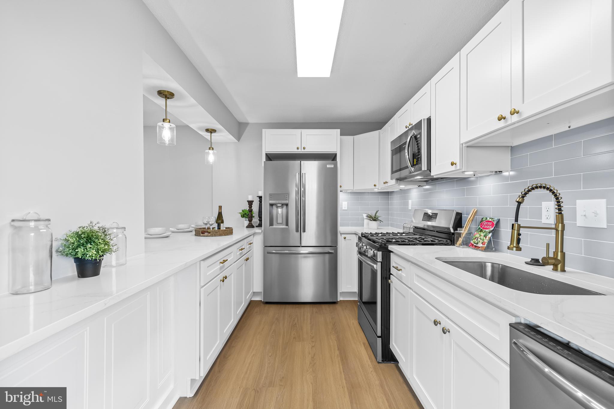 ROLAND PARK - Residential