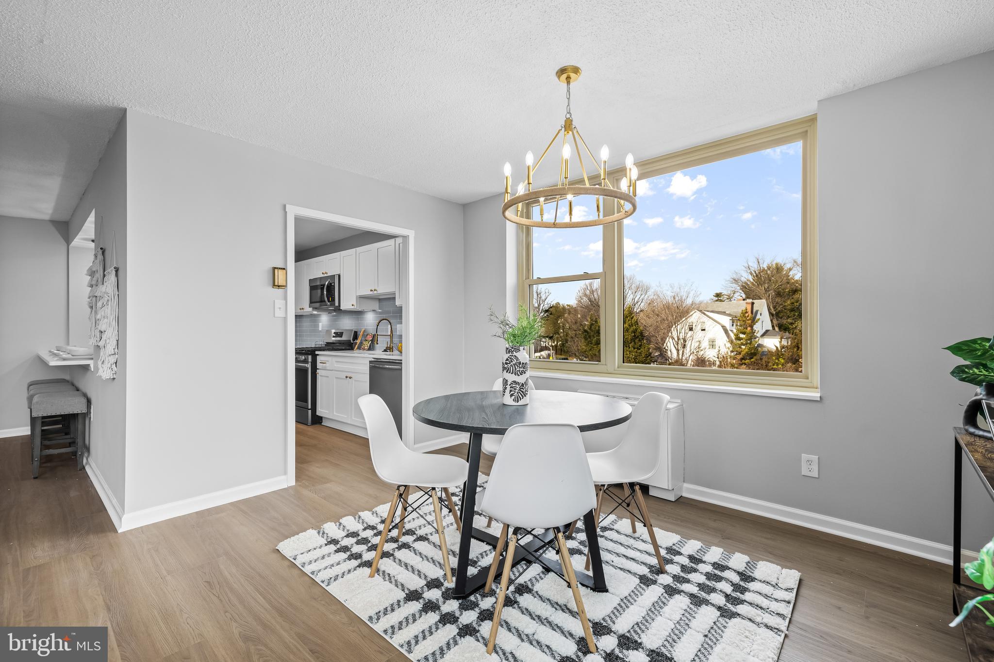 ROLAND PARK - Residential