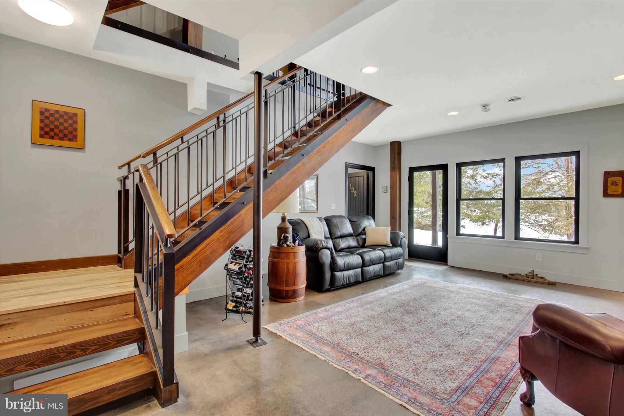 LAKE HERITAGE - Residential