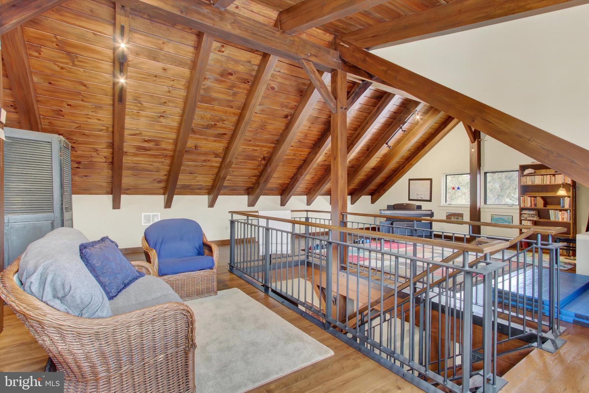 LAKE HERITAGE - Residential