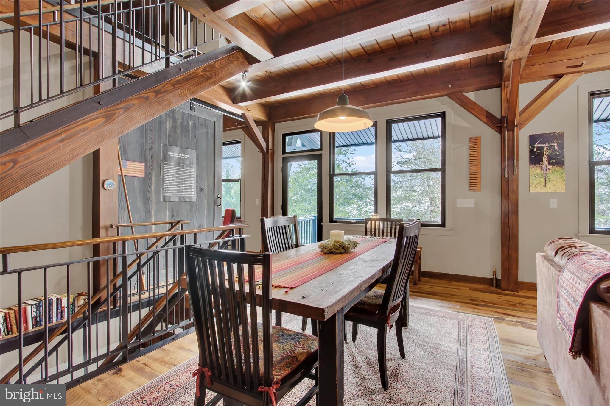 LAKE HERITAGE - Residential