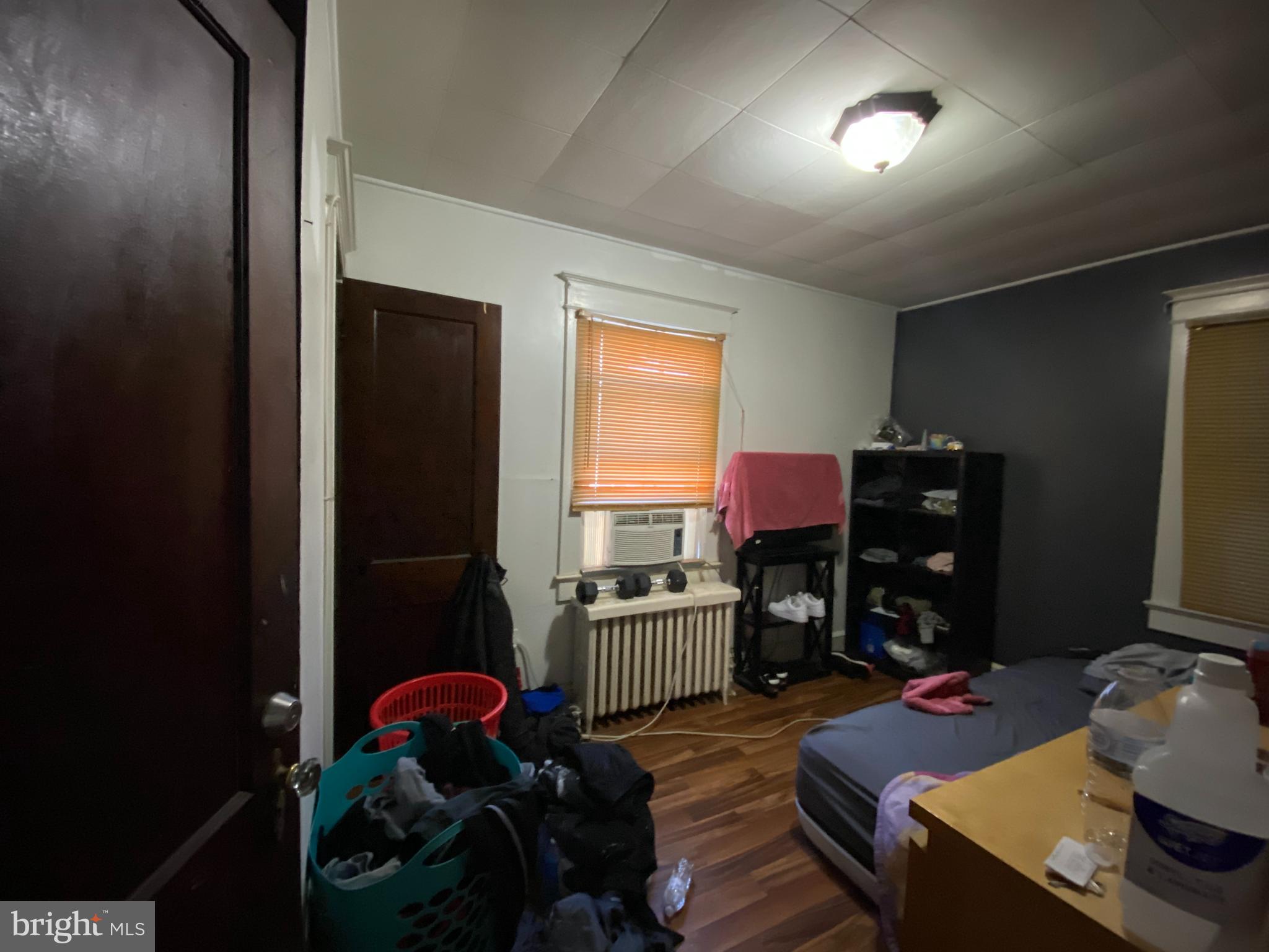 COLMAR MANOR - Residential