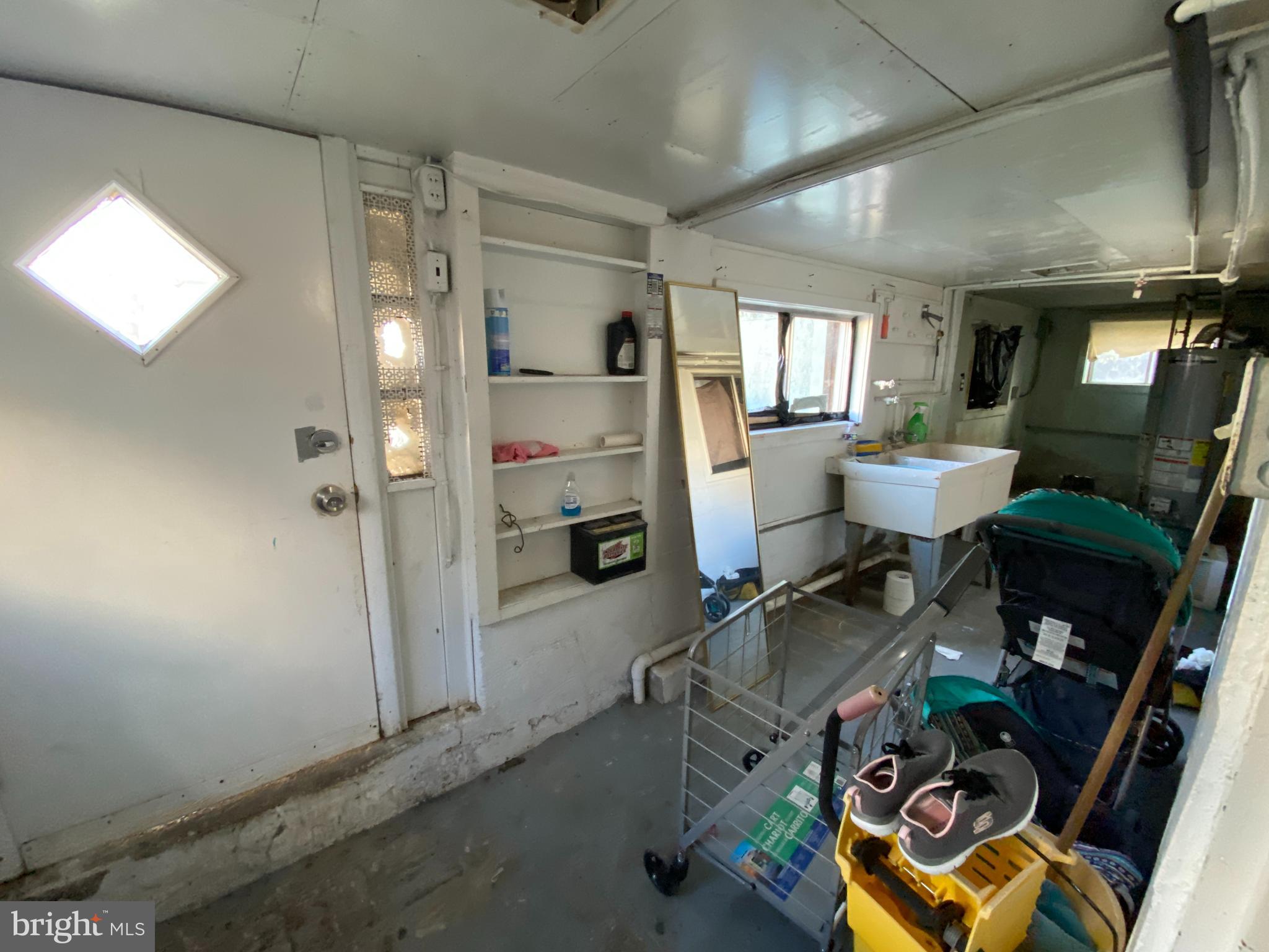 COLMAR MANOR - Residential