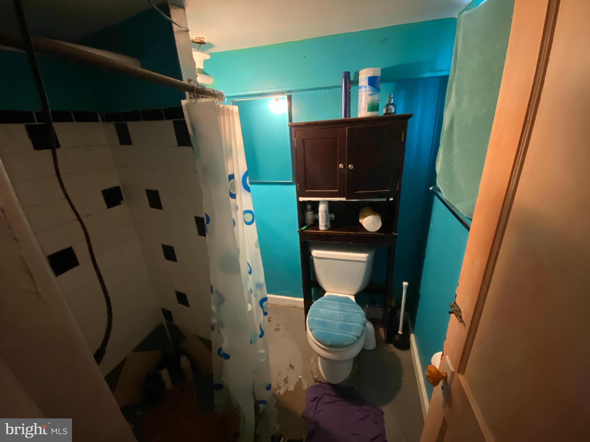 COLMAR MANOR - Residential