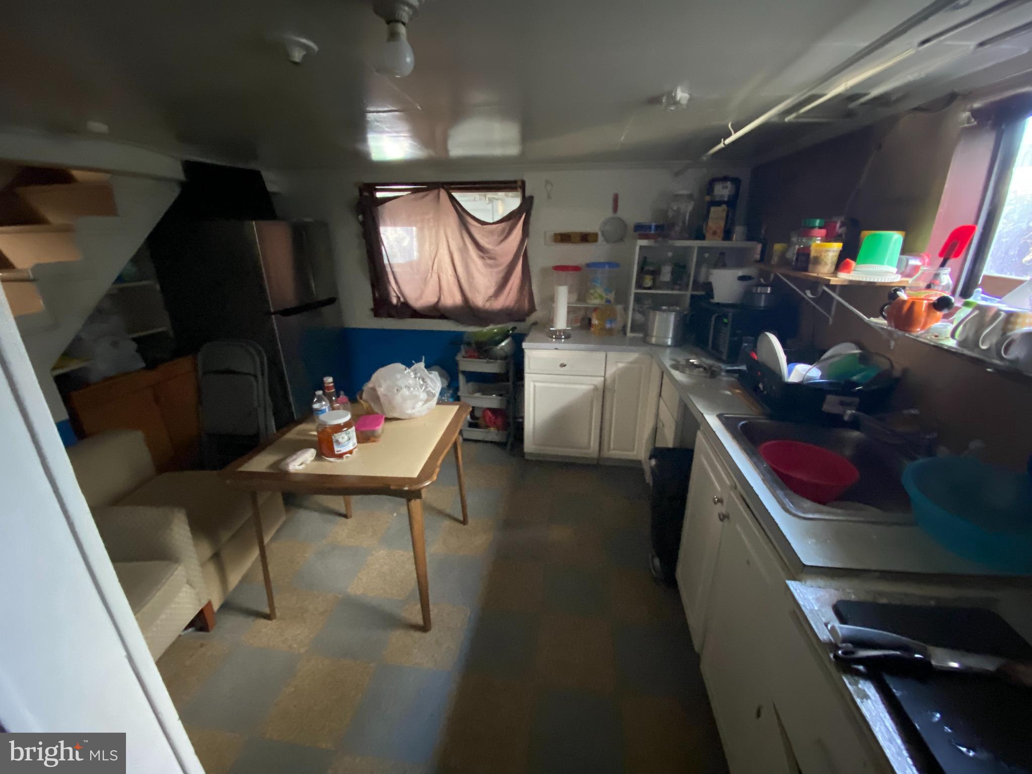 COLMAR MANOR - Residential