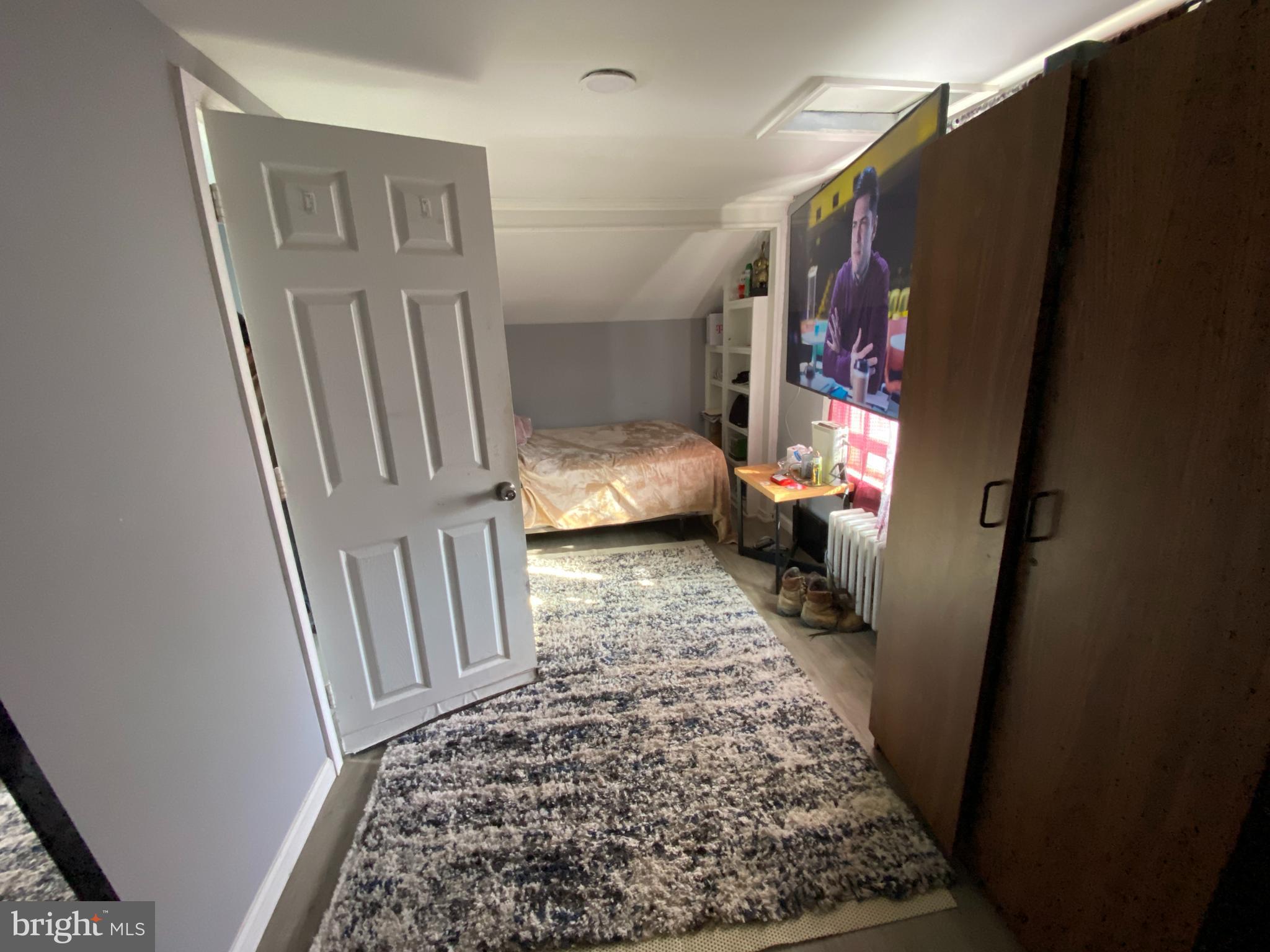 COLMAR MANOR - Residential