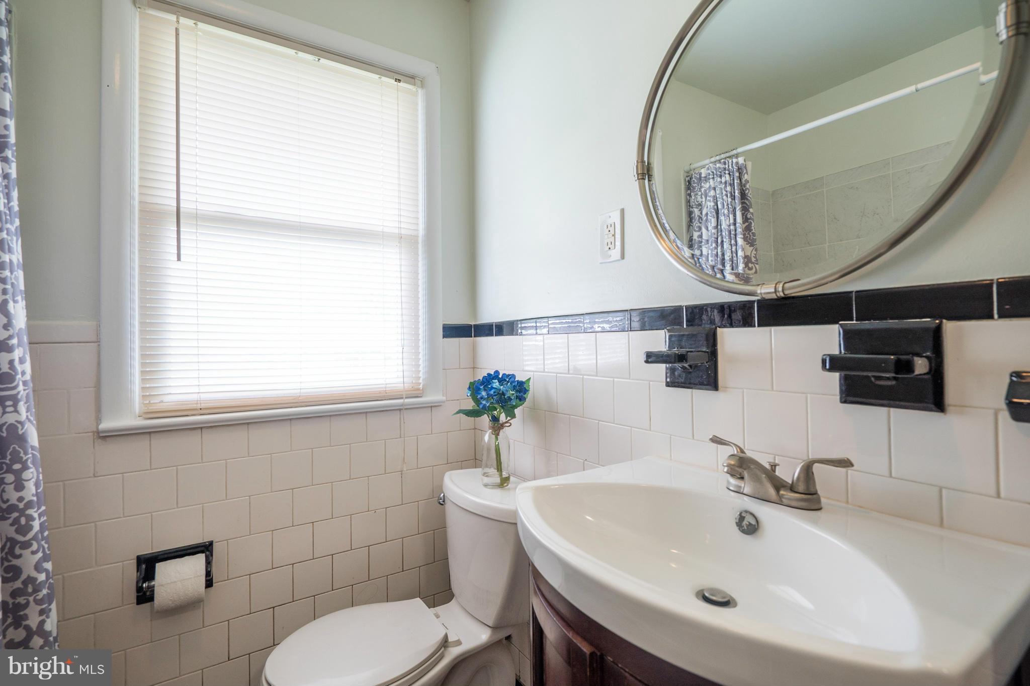 LANHAM WOODS - Residential