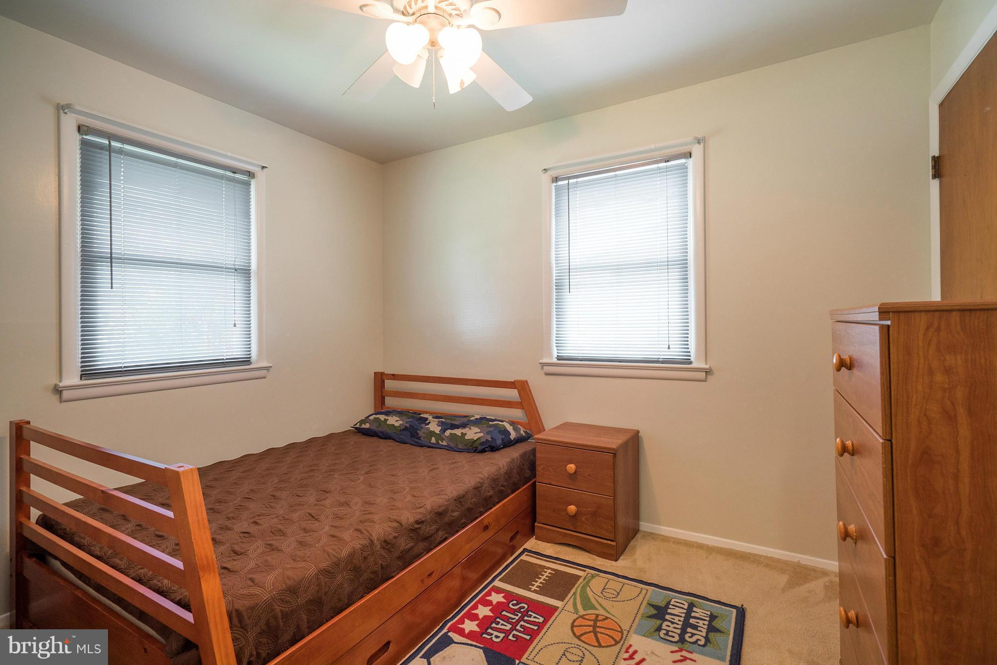 LANHAM WOODS - Residential