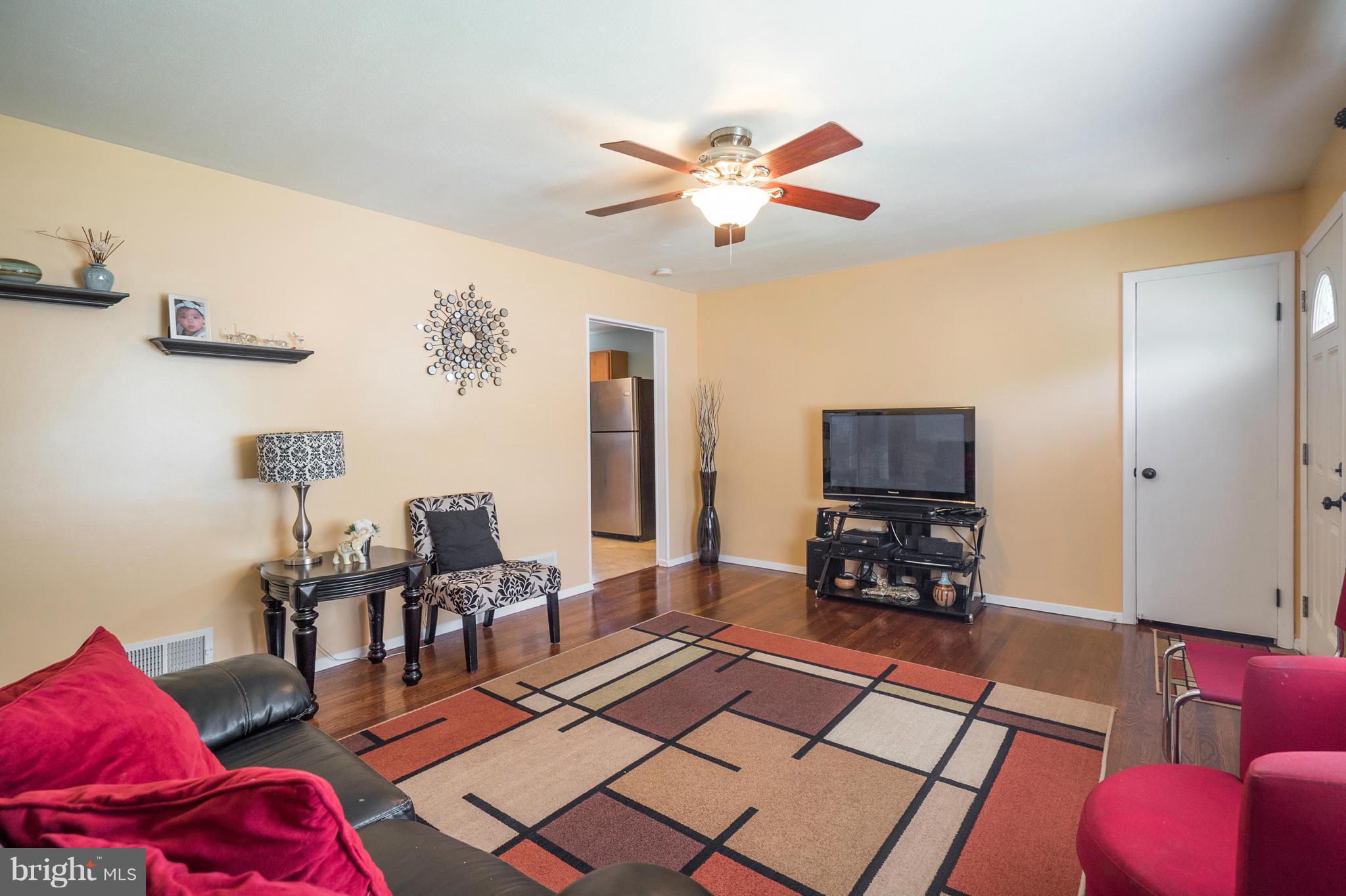 LANHAM WOODS - Residential