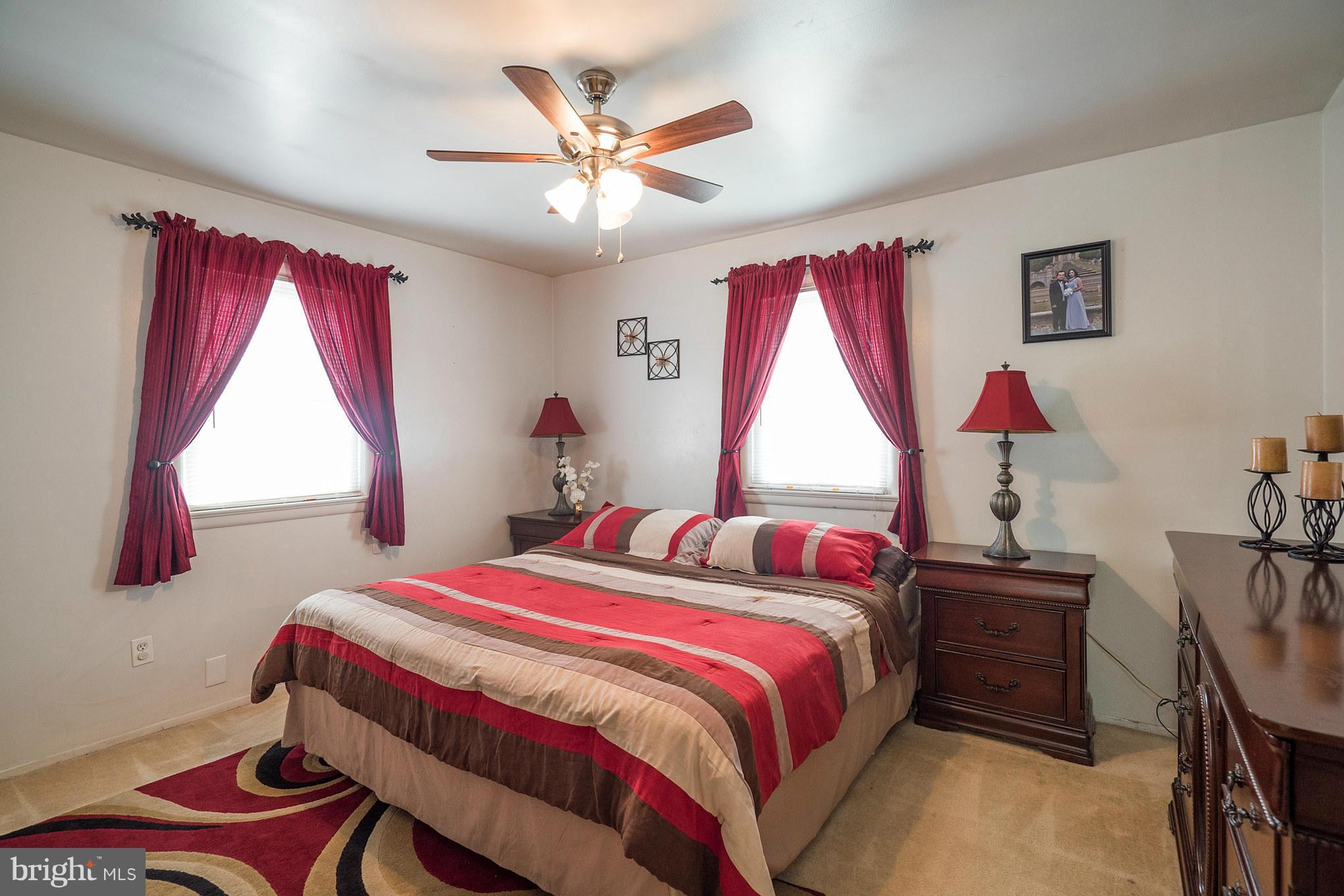 LANHAM WOODS - Residential