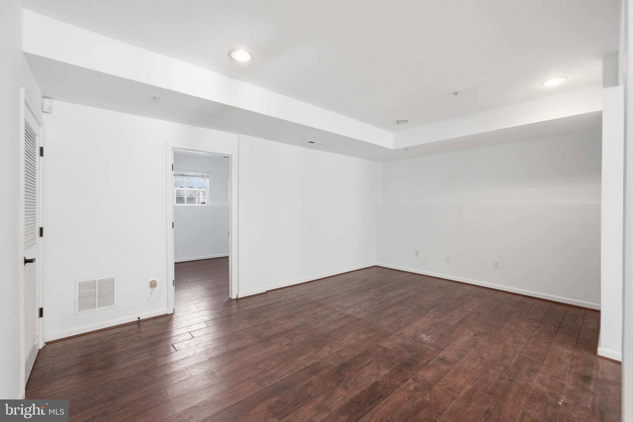 GREENWAY VILLAGE - Residential