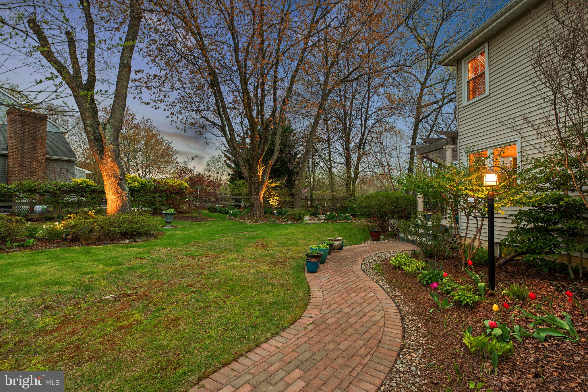 7703 BRIARSTONE COURT