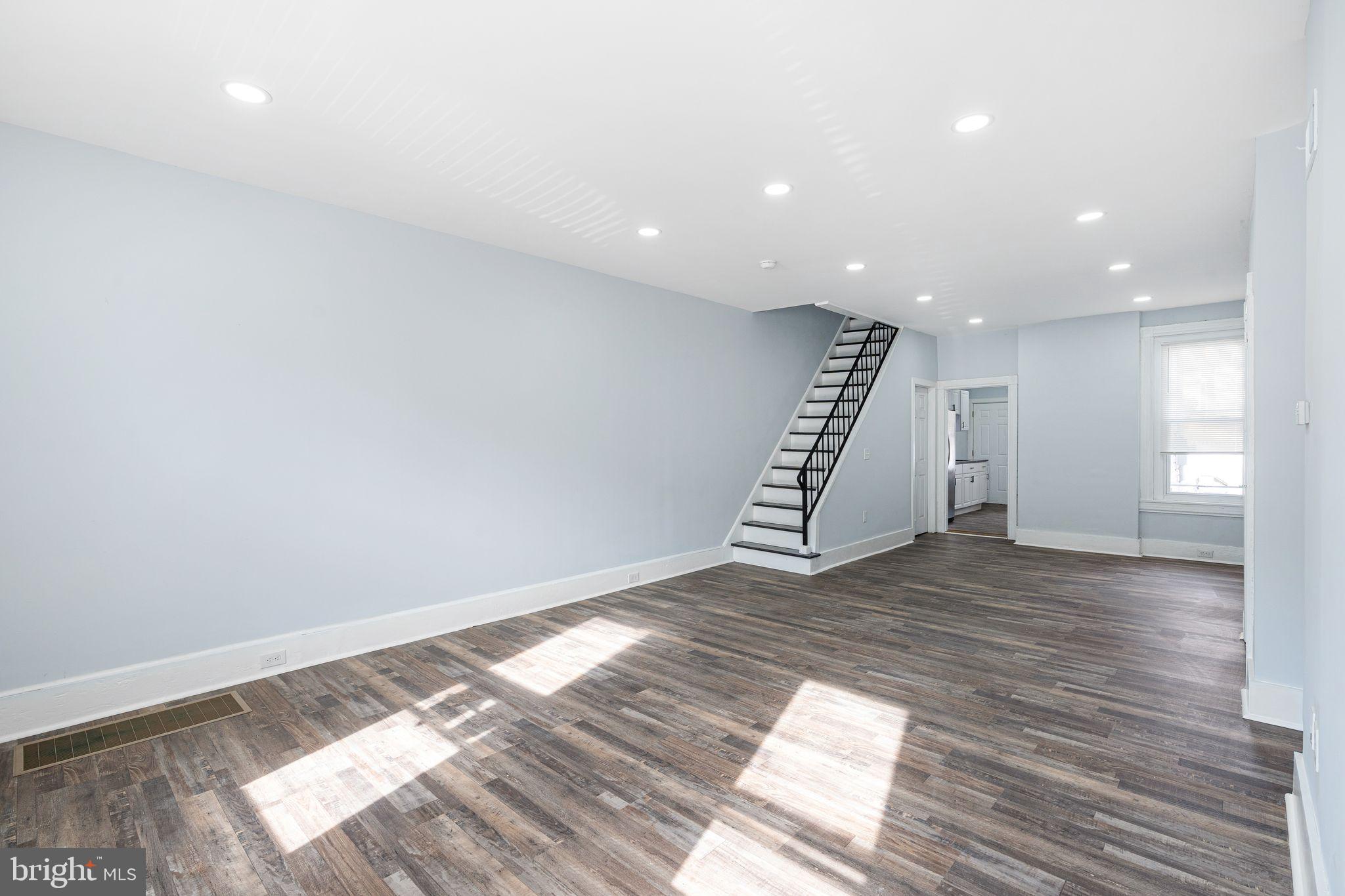 725 W LAFAYETTE STREET