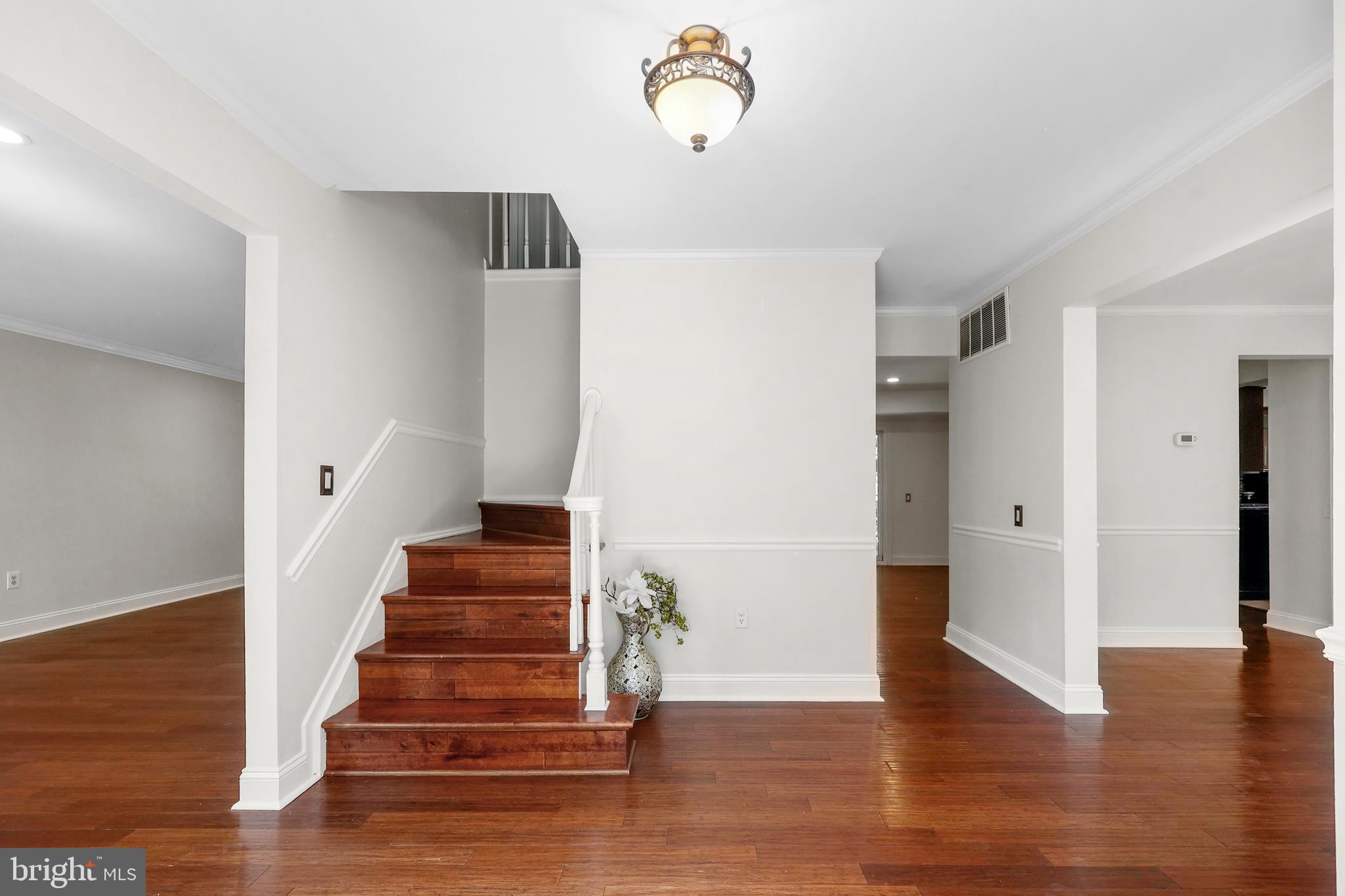 10840 BURR OAK WAY