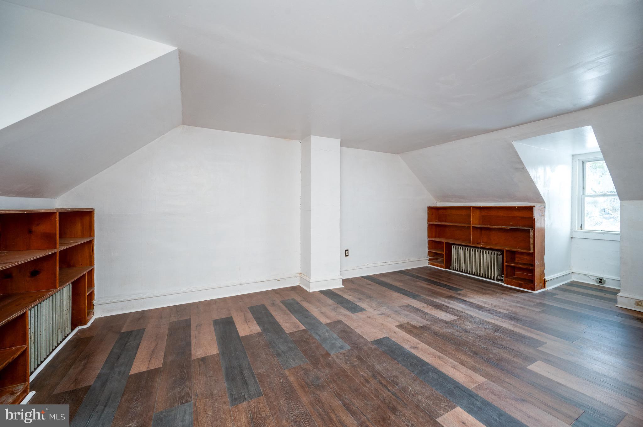 NEW PHILADELPHIA - Residential