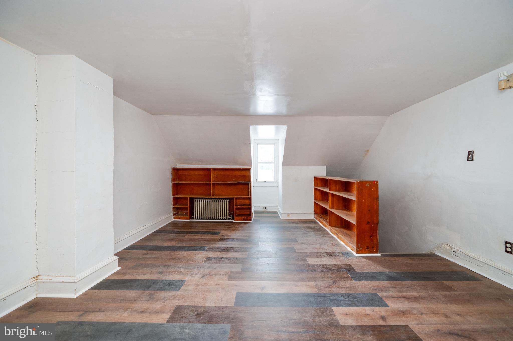 NEW PHILADELPHIA - Residential