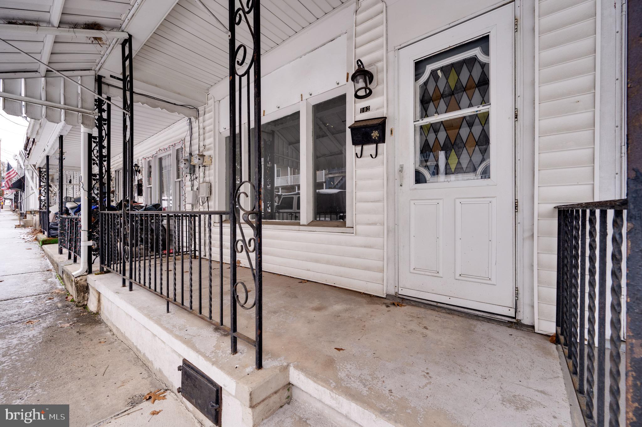 NEW PHILADELPHIA - Residential