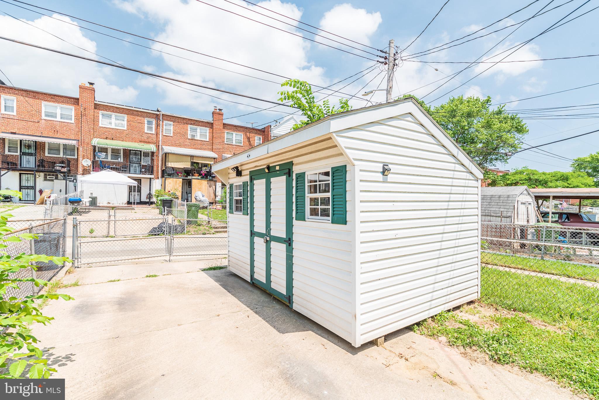 PARKSIDE - Residential