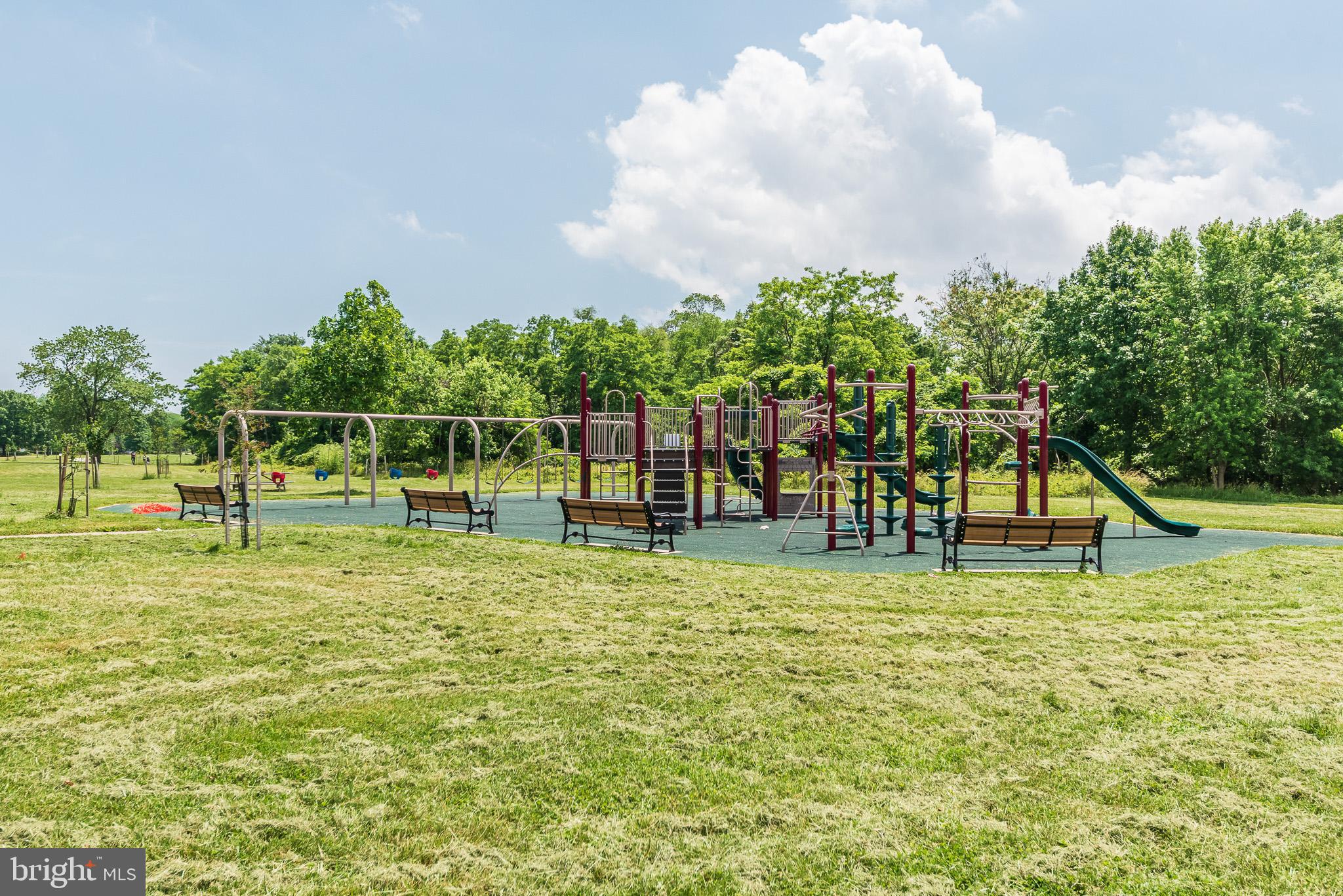 PARKSIDE - Residential