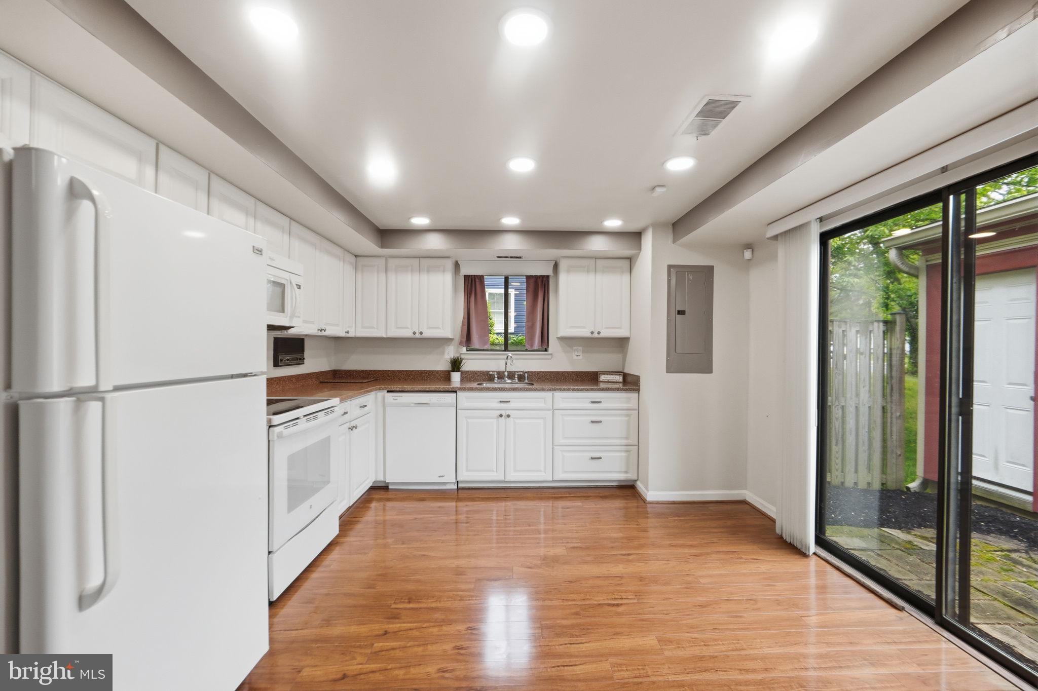 POINTER RIDGE AT BELAIR - Residential