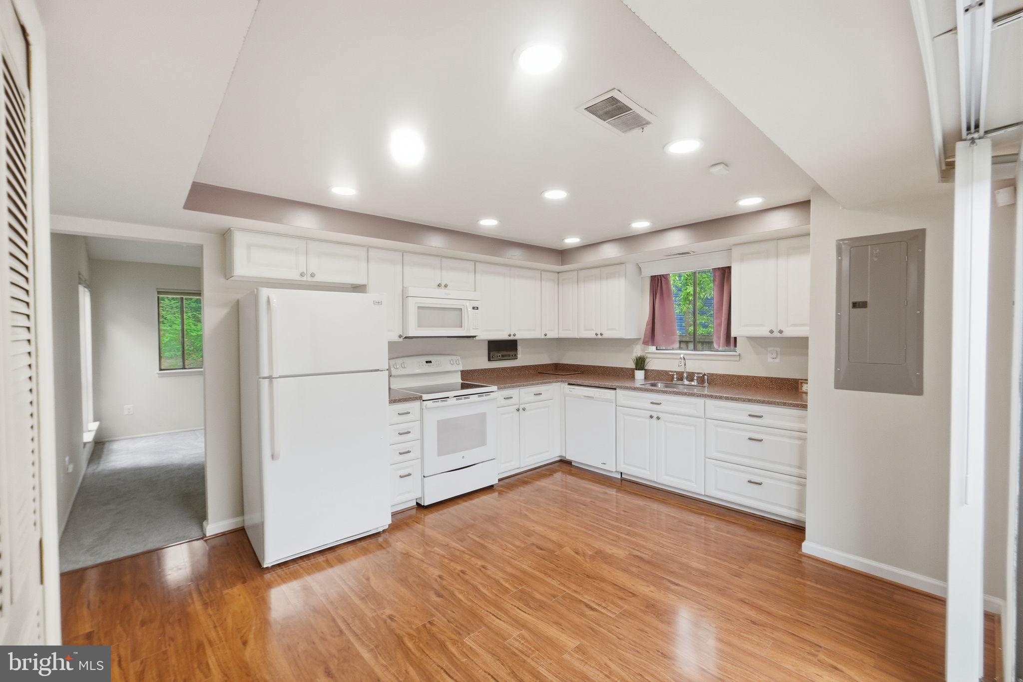 POINTER RIDGE AT BELAIR - Residential