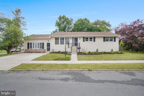 Homes For Sale - 705 Shield Street<br/> HARRISBURG, PA 17109