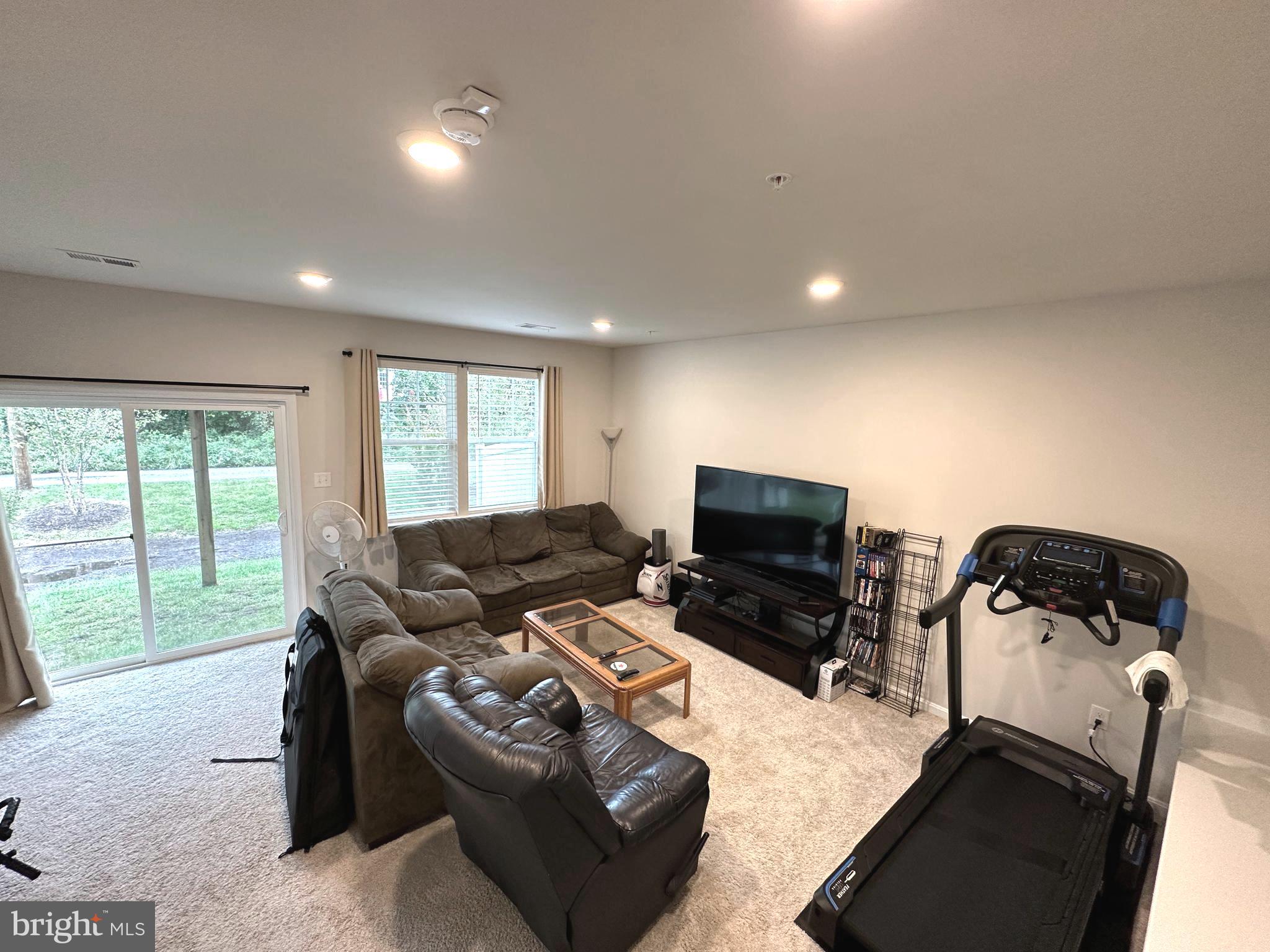 SEVERN MEADOWS - Residential