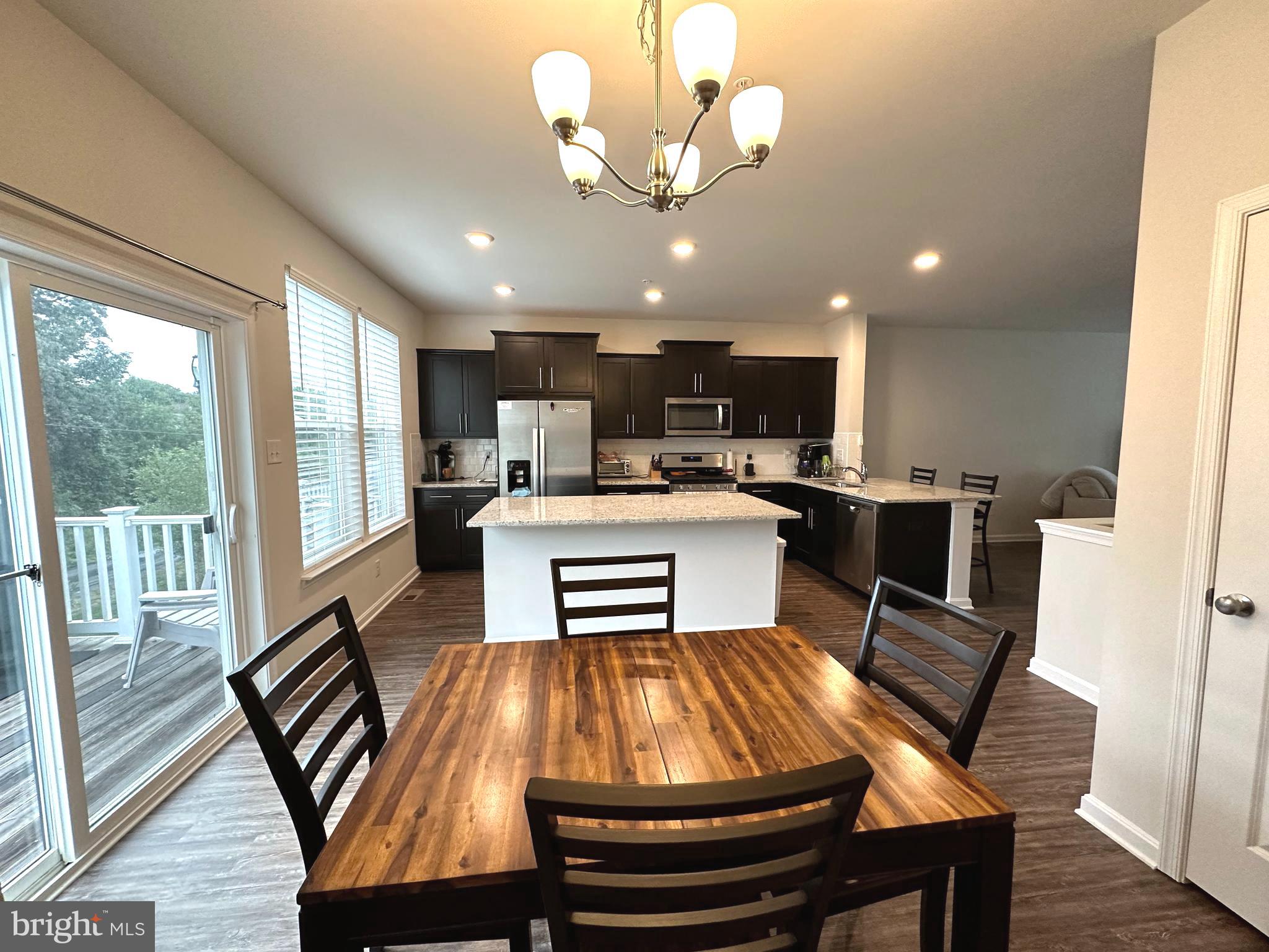 SEVERN MEADOWS - Residential