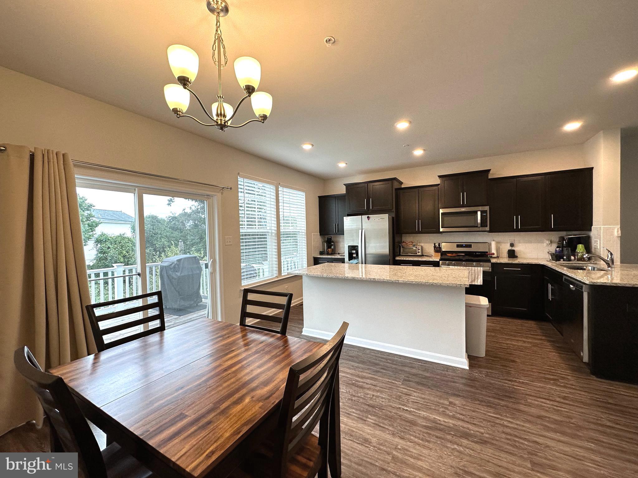 SEVERN MEADOWS - Residential