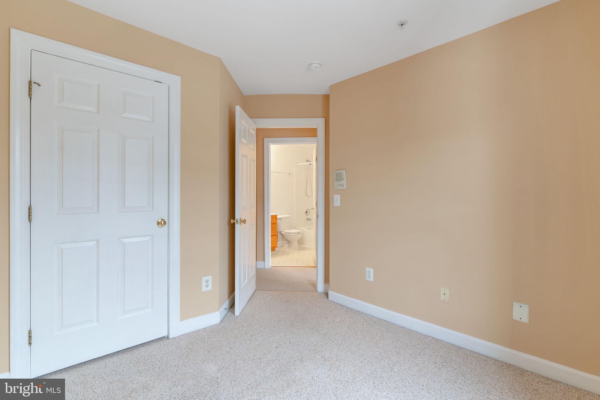 SUMMERS GROVE - Residential Lease