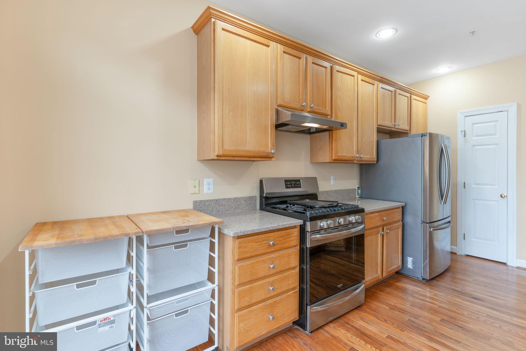 SUMMERS GROVE - Residential Lease