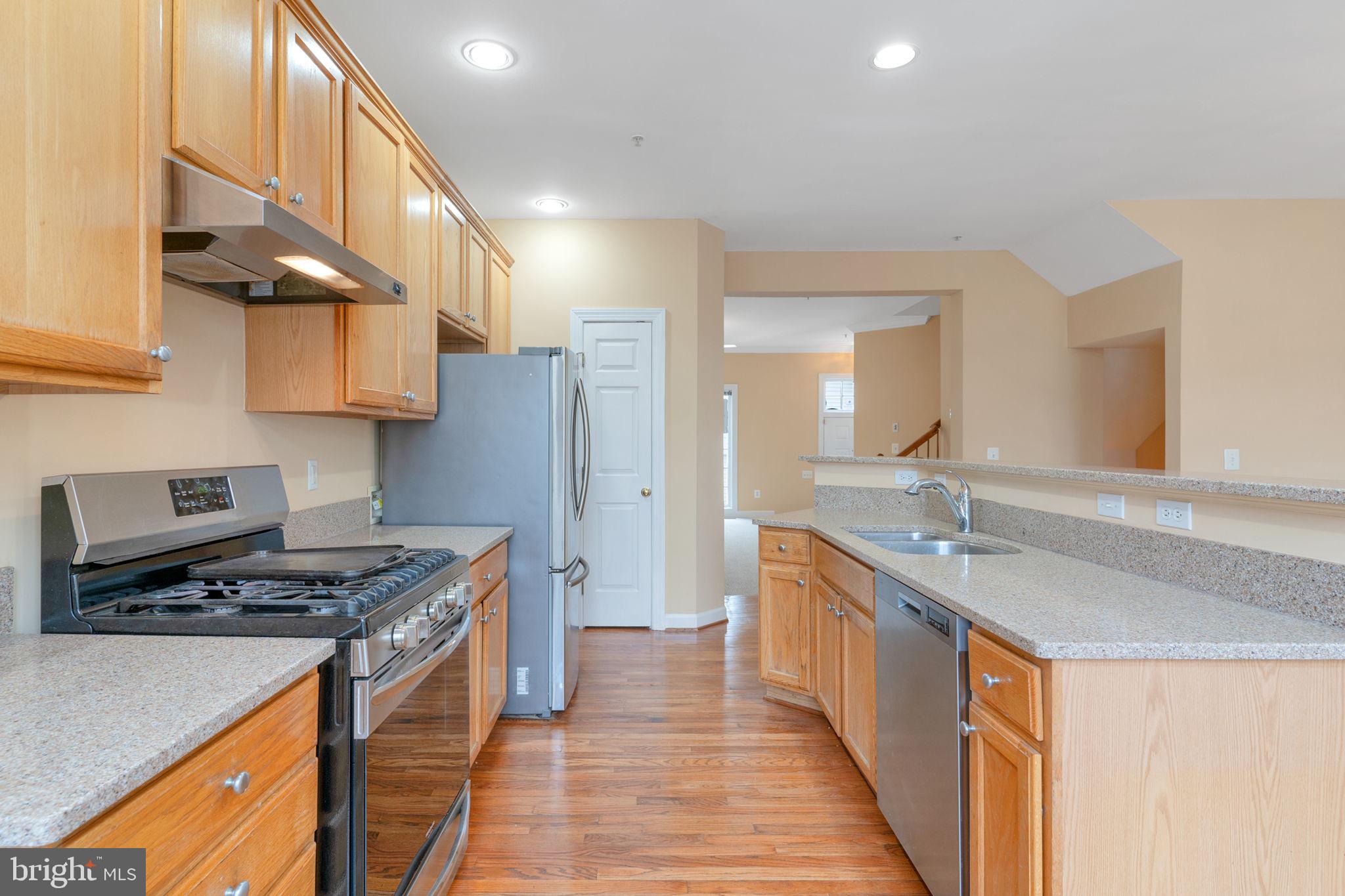 SUMMERS GROVE - Residential Lease