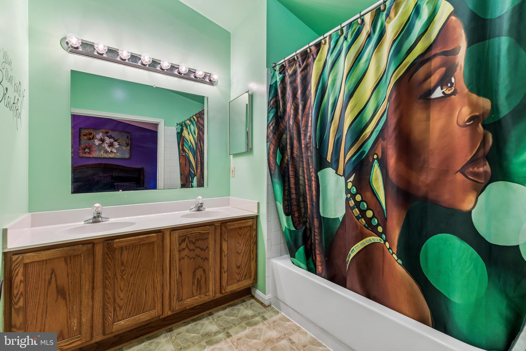 SUNNINGDALE MEADOWS - Residential