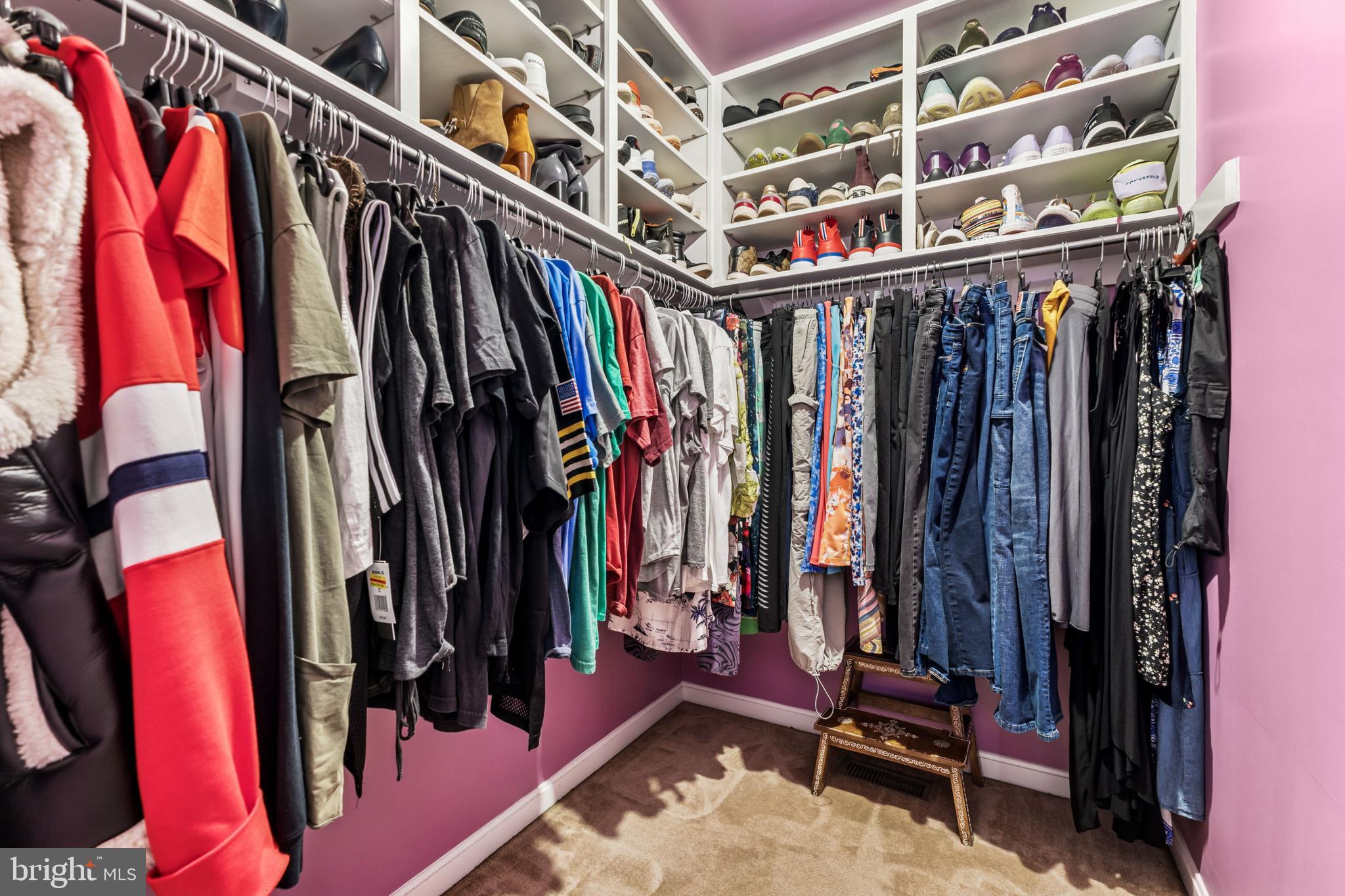 SUNNINGDALE MEADOWS - Residential