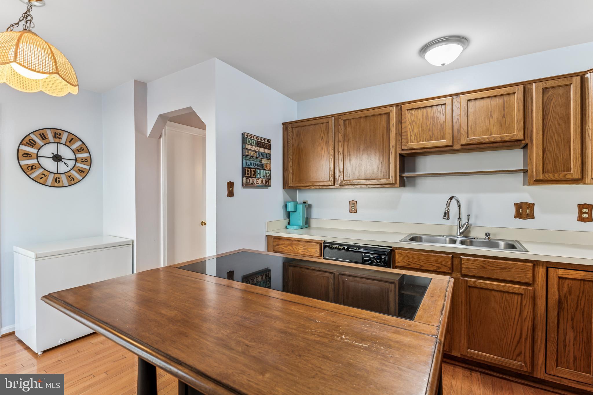 SUNNINGDALE MEADOWS - Residential