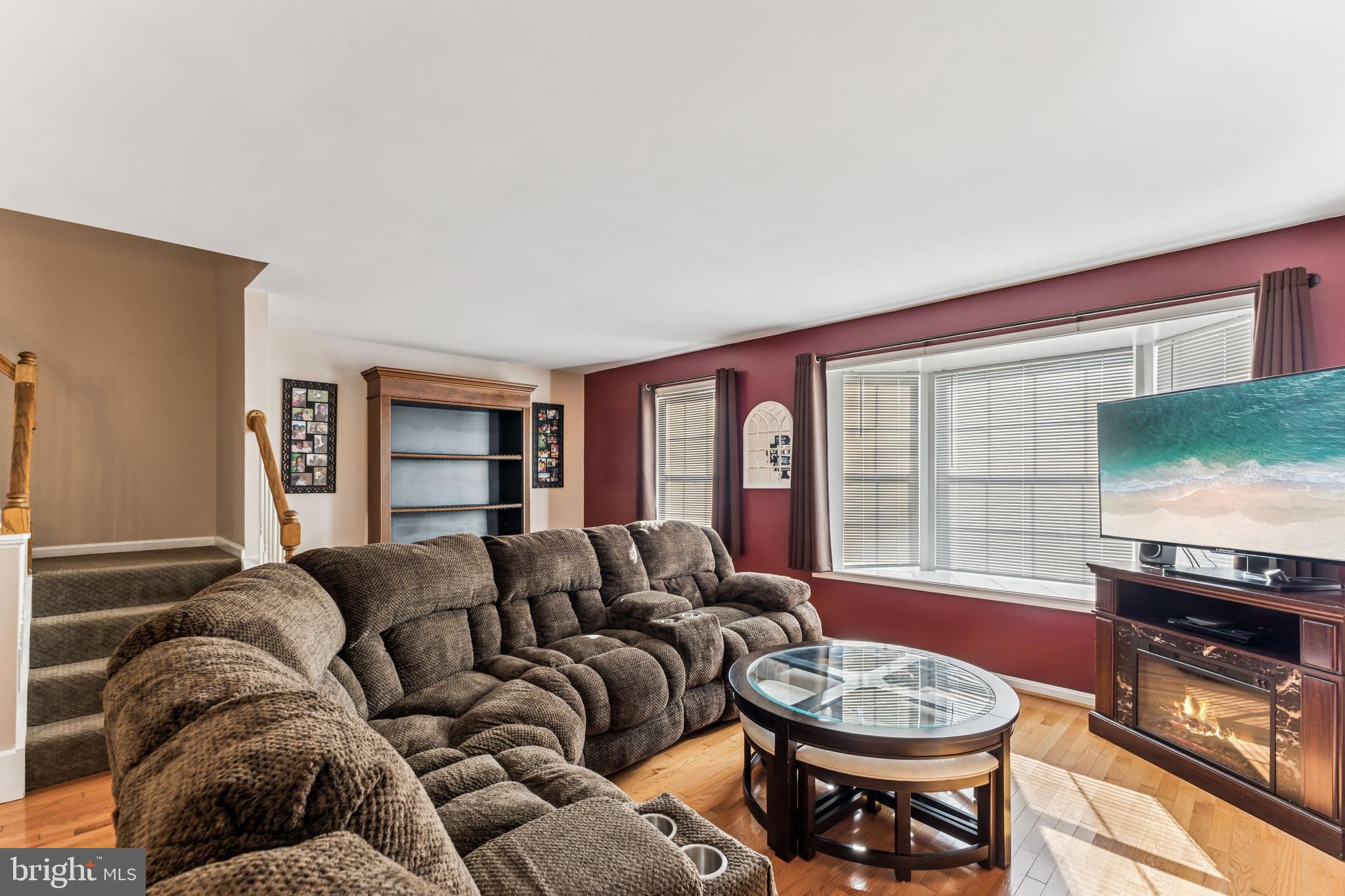 SUNNINGDALE MEADOWS - Residential