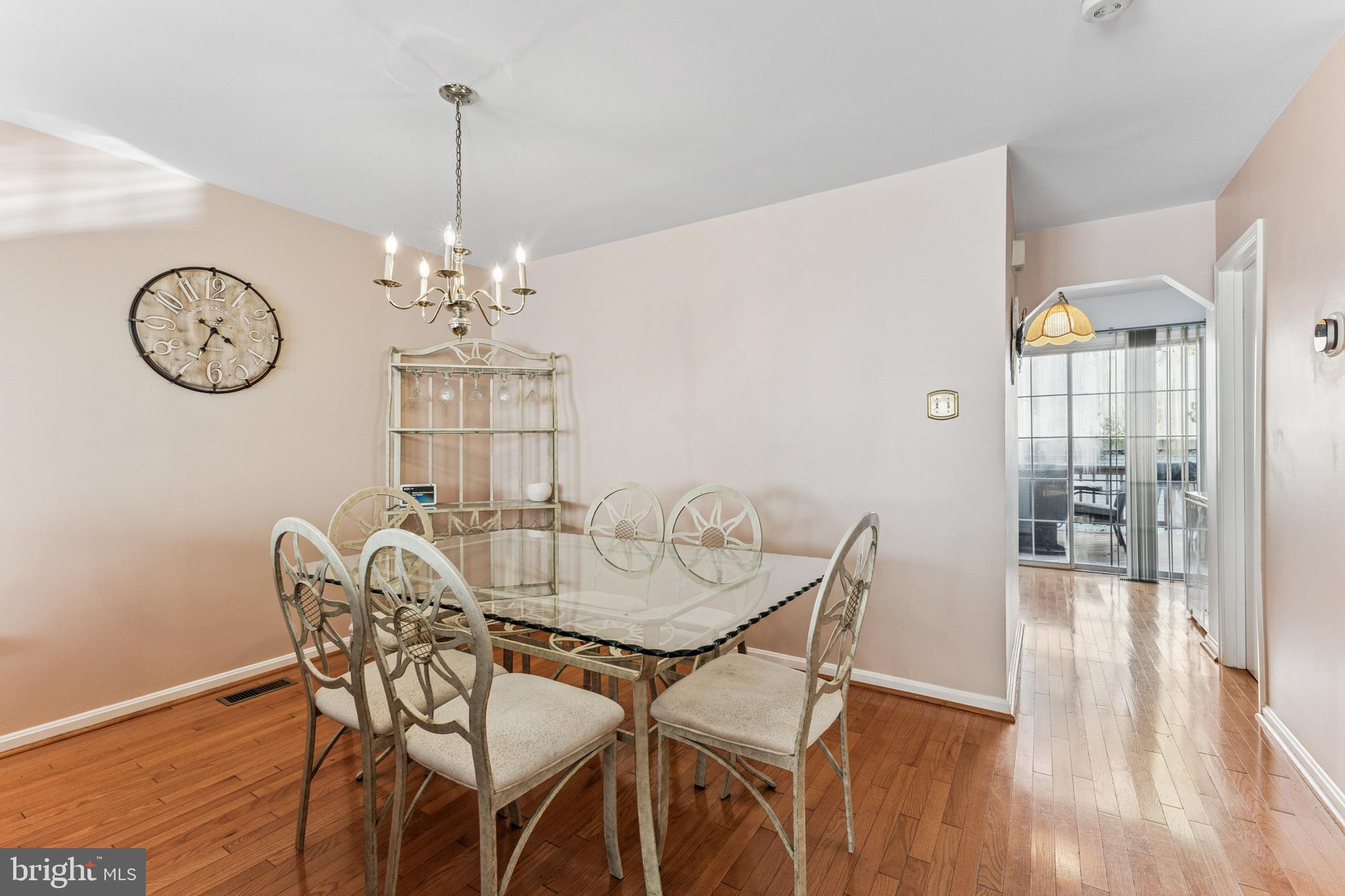 SUNNINGDALE MEADOWS - Residential