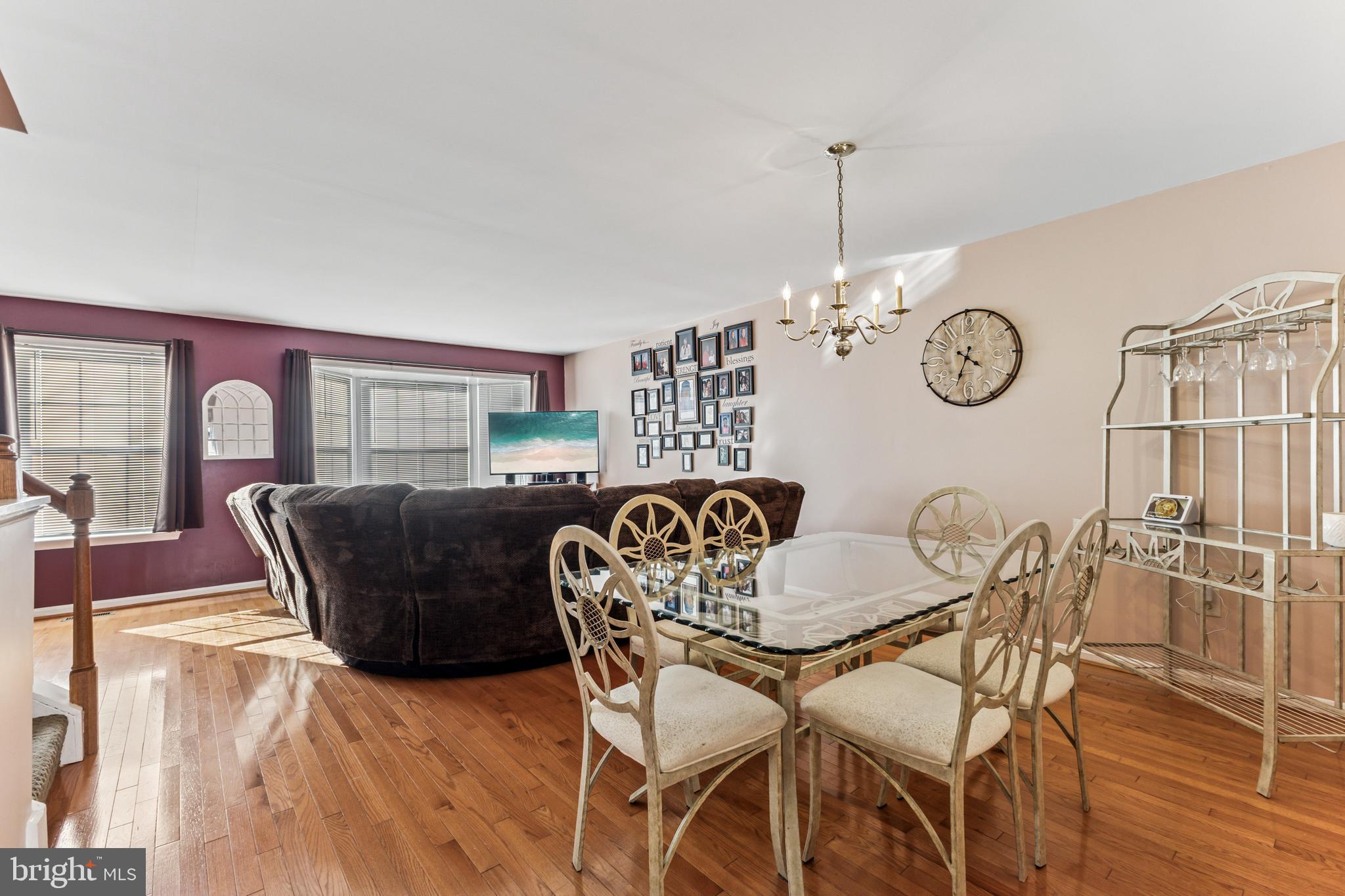 SUNNINGDALE MEADOWS - Residential