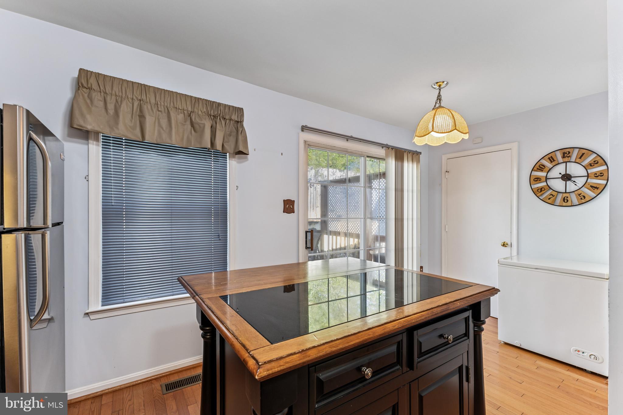 SUNNINGDALE MEADOWS - Residential