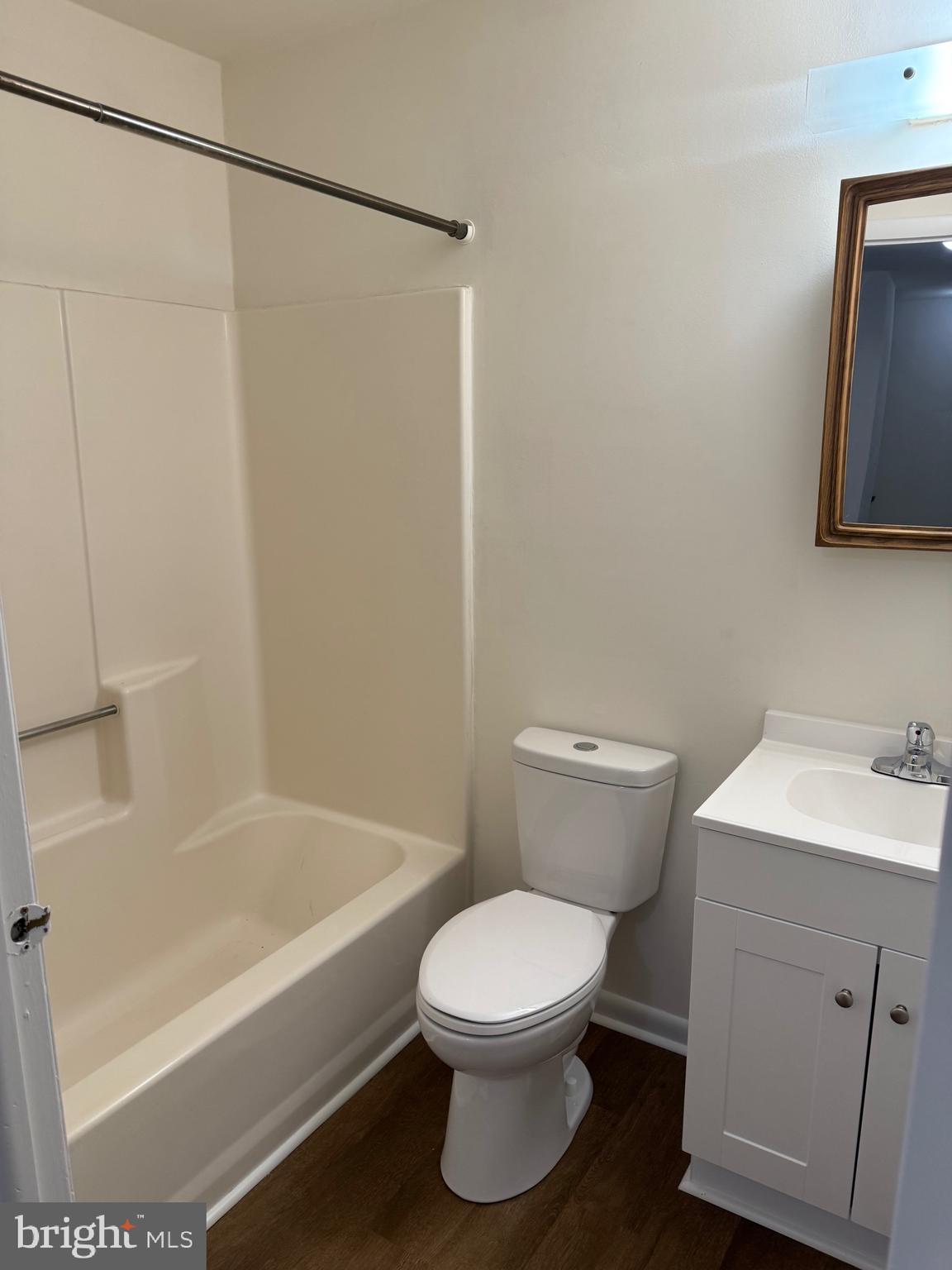 BREEZEWOOD FOREST EAST - Residential Lease