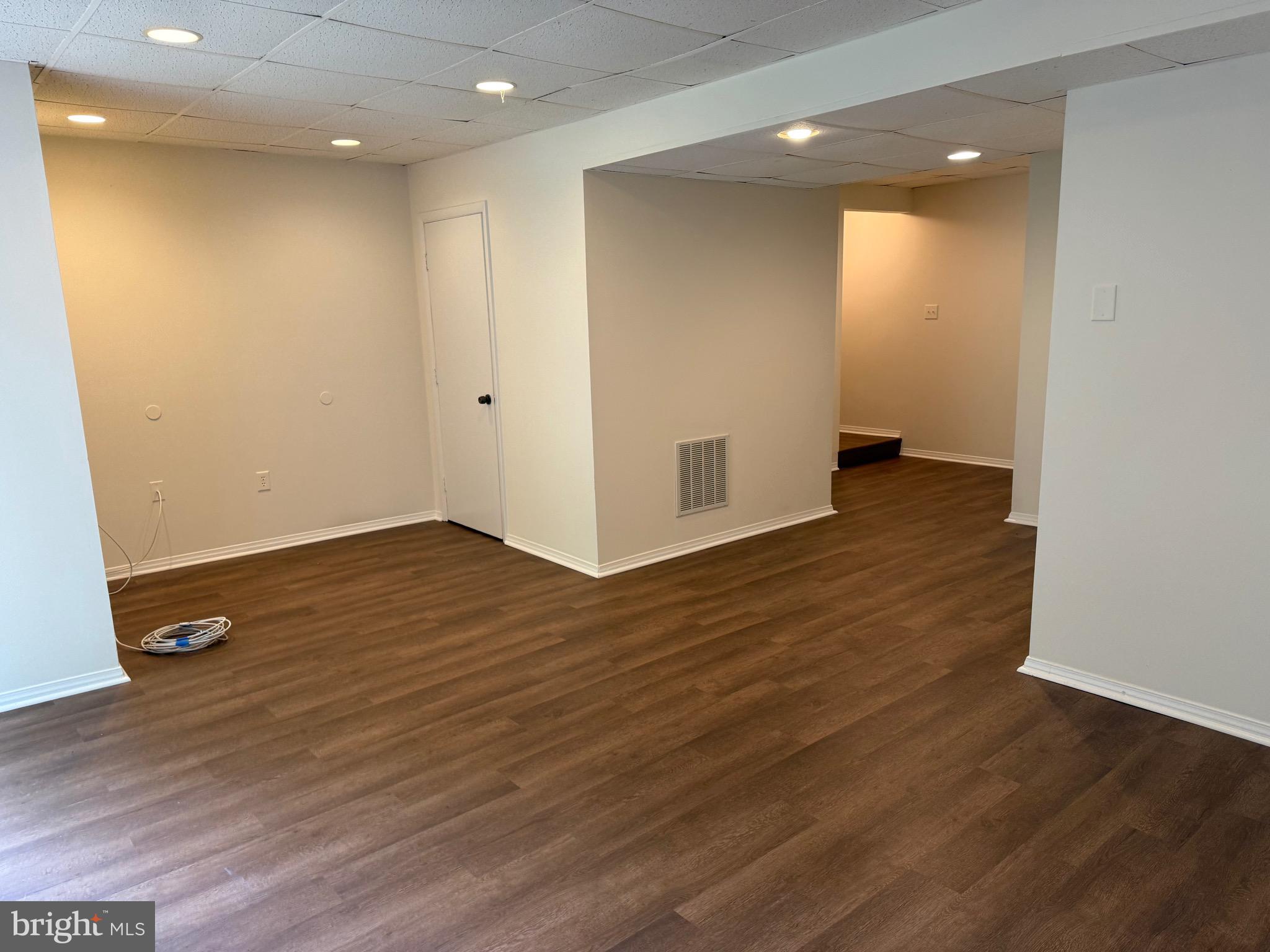 BREEZEWOOD FOREST EAST - Residential Lease