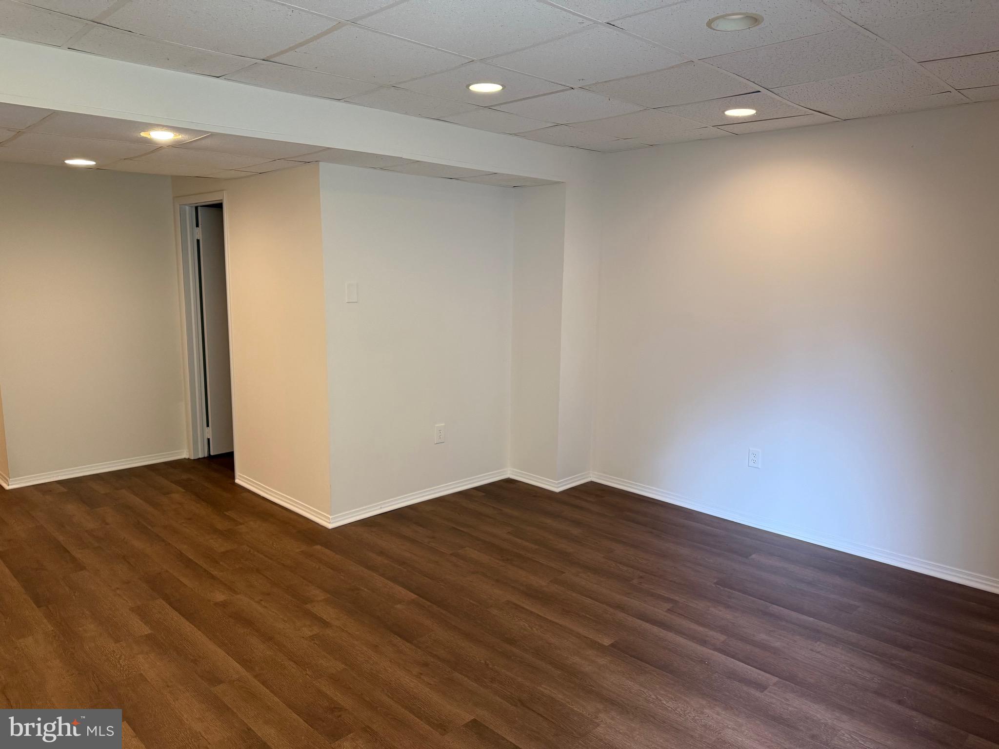 BREEZEWOOD FOREST EAST - Residential Lease